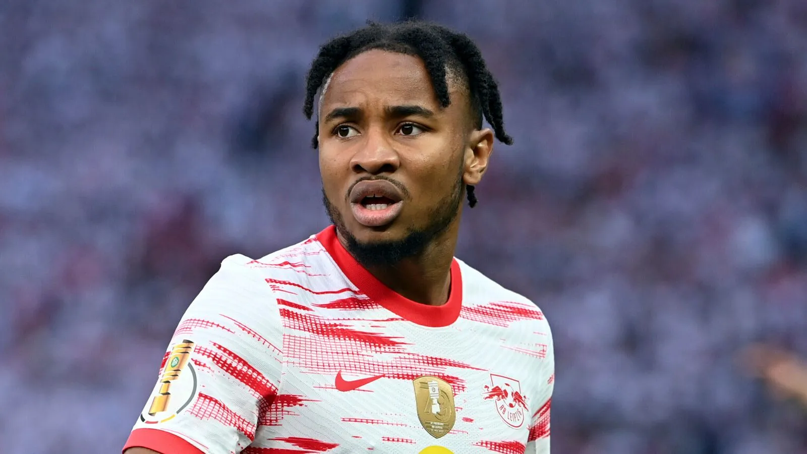 Which shirt number will Christopher Nkunku wear at Chelsea